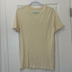 Maurices Light Yellow Short Sleeve Tee